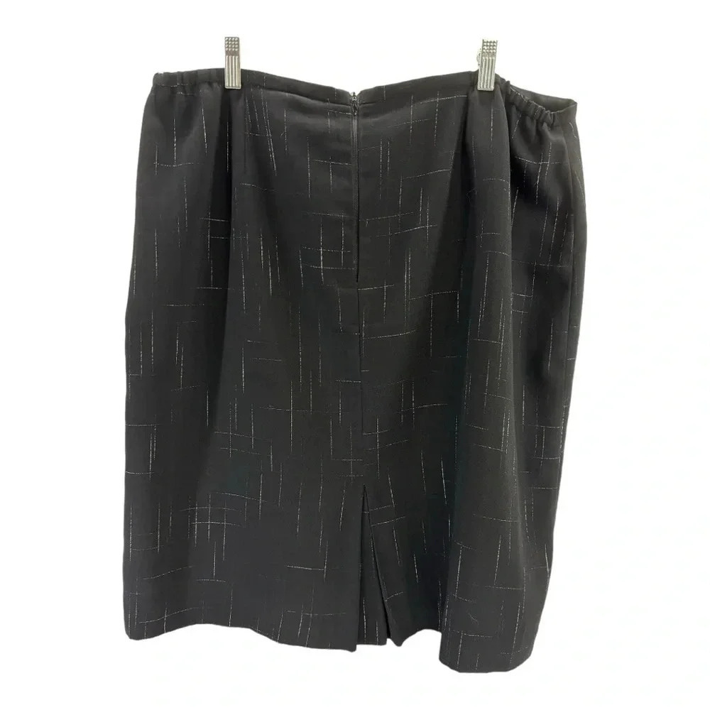 Dress Barn Women’s‎ Black Skirt with White Pattern Size 18W